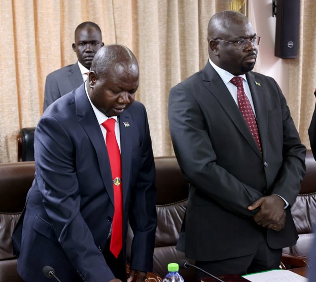 Kiir calls for peace, unity as new leaders are sworn to office